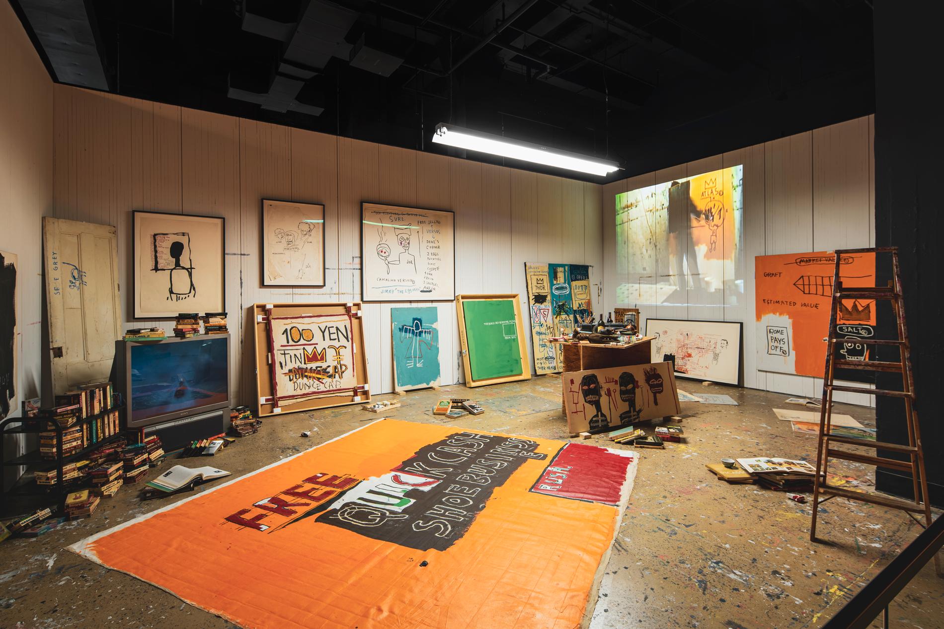 Jean-Michel Basquiats ateljé, som ursprungligen låg på 57 Great Jones Street i Bowery på Manhattan, är återskapad till en stora utställningen ”Jean-Michel Basquiat: King Pleasure©” som pågår tills vidare.