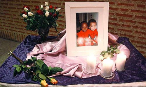 Elias, 4, och hans bror Tevin, 8, hittades döda i vattenbrynet vid Munkholmen i Sigtuna.