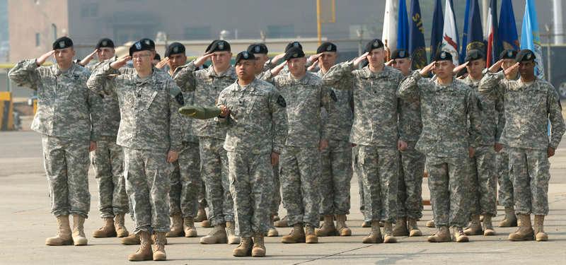 Amerikanska soldater på Guam, som hotats av Nordkorea.