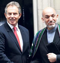 Västs skurkar?  Britternas förre premiärminister Tony Blair blev till slut ett av Irakkrigets politiska offer. Frågan är när Afghanistans president Hamid Karzai går samma öde till mötes? För det är nederlag, inte demokrati som väntar i Afghanistan.