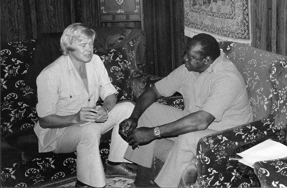 Staffan Heimerson intervjuar Ugandas störtade diktator Idi Amin i hans exil i Saudiarabien, februari 1981.