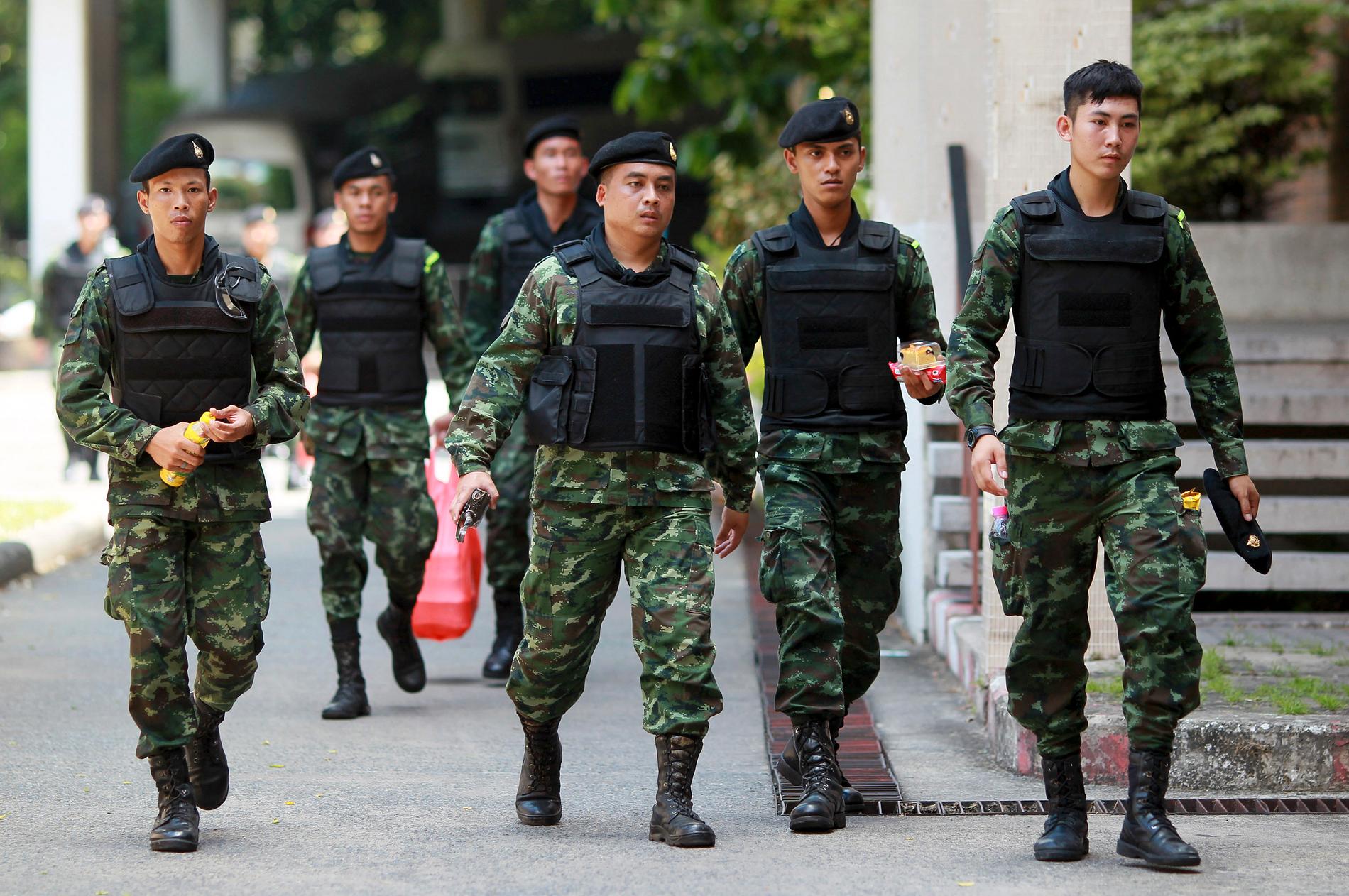 Juntan har gett militären polislik makt och kritiseras för brott mot mänskliga rättigheter.