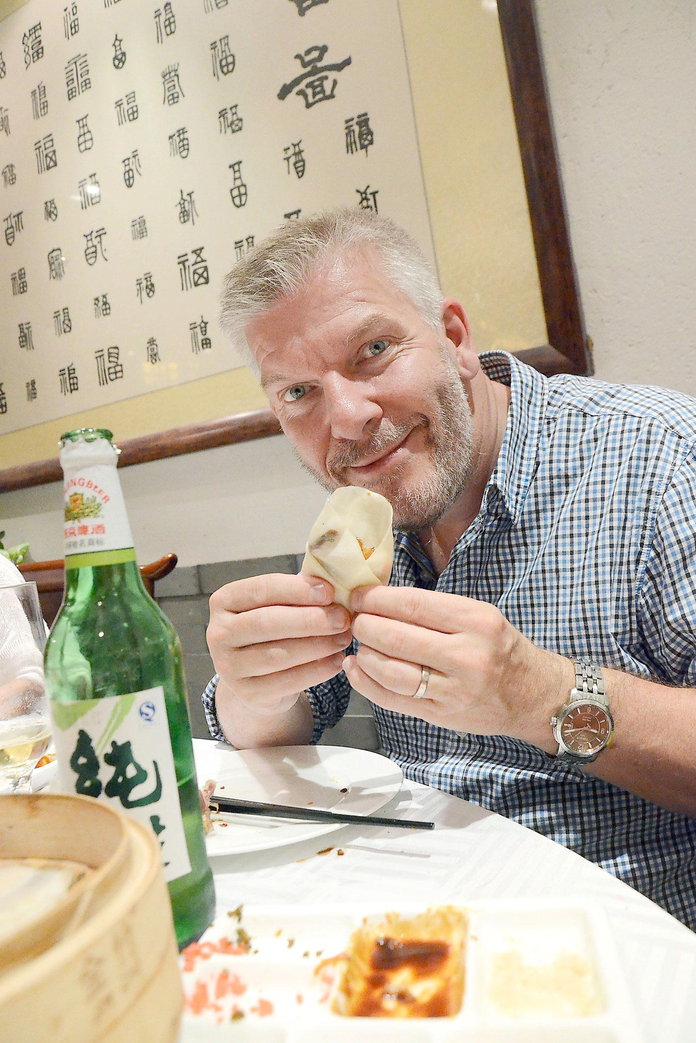 Maten har blivit allt viktigare för resenärerna. Själv upplever jag aldrig Peking utan anka.