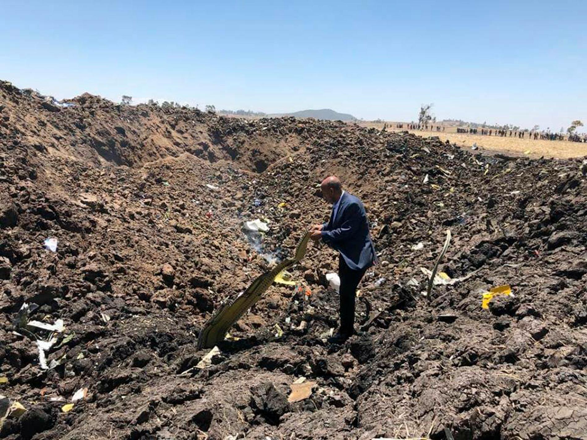 Bild från Ethiopian Airlines Facebooksida på olycksplatsen. 