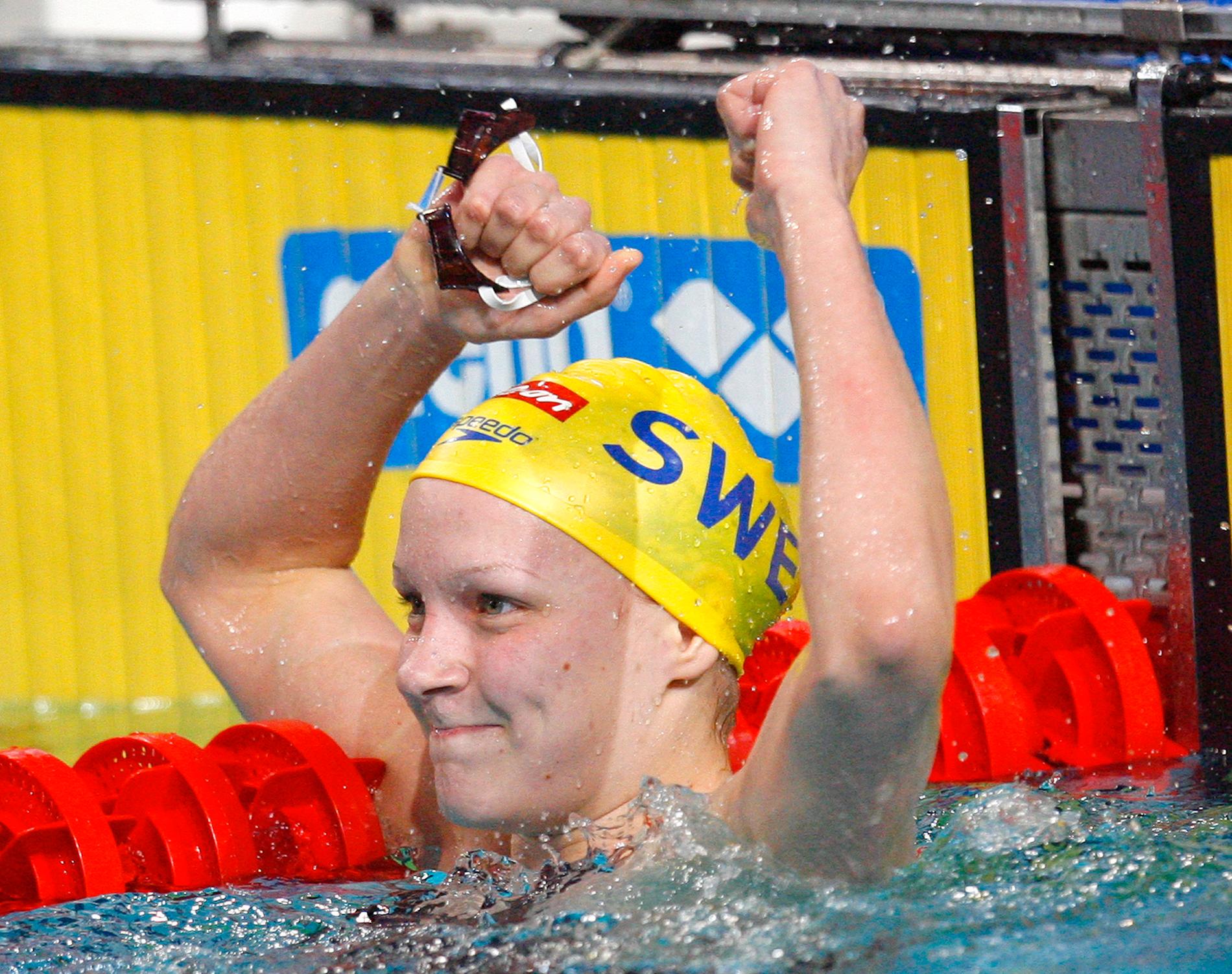 14 år och redan bäst i Europa. Sarah Sjöström efter sitt sensationella EM-guld på 100 meter fjäril 2008. Arkivbild.