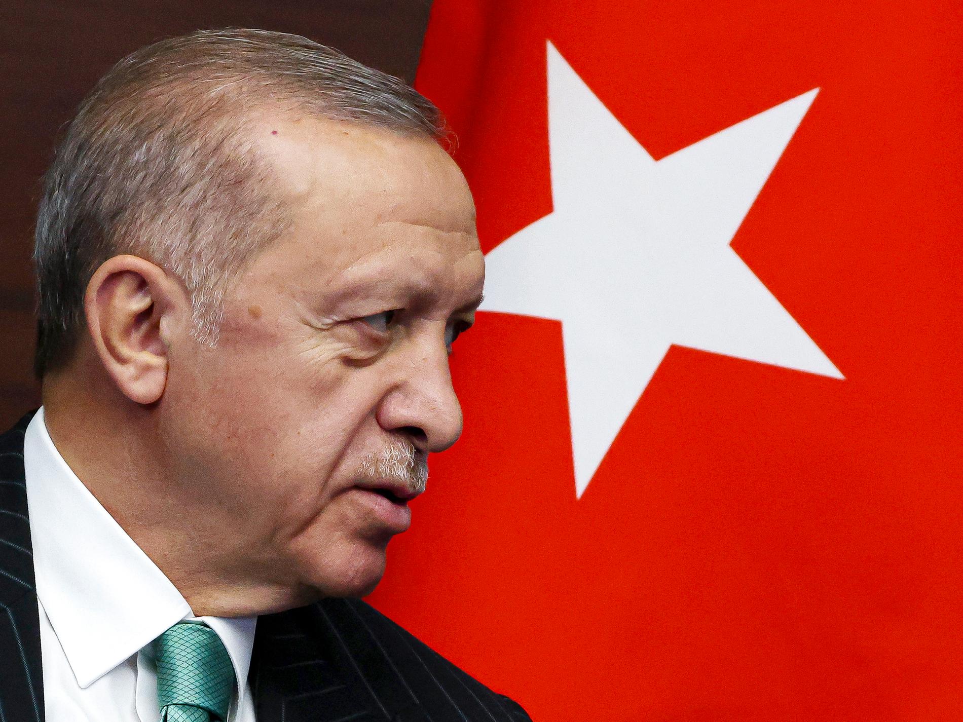 Skalven ger Erdogan fördel i valet