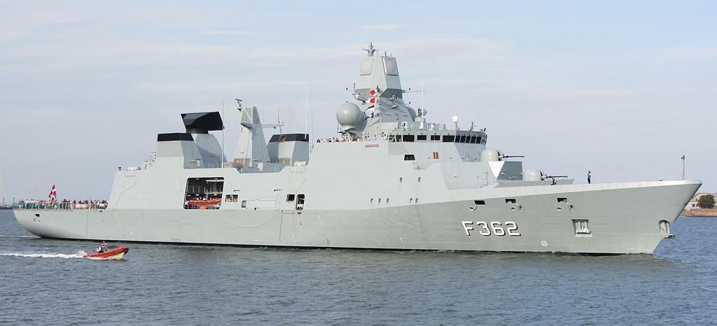 Danska fregatten HDMS Peter Willemoes.