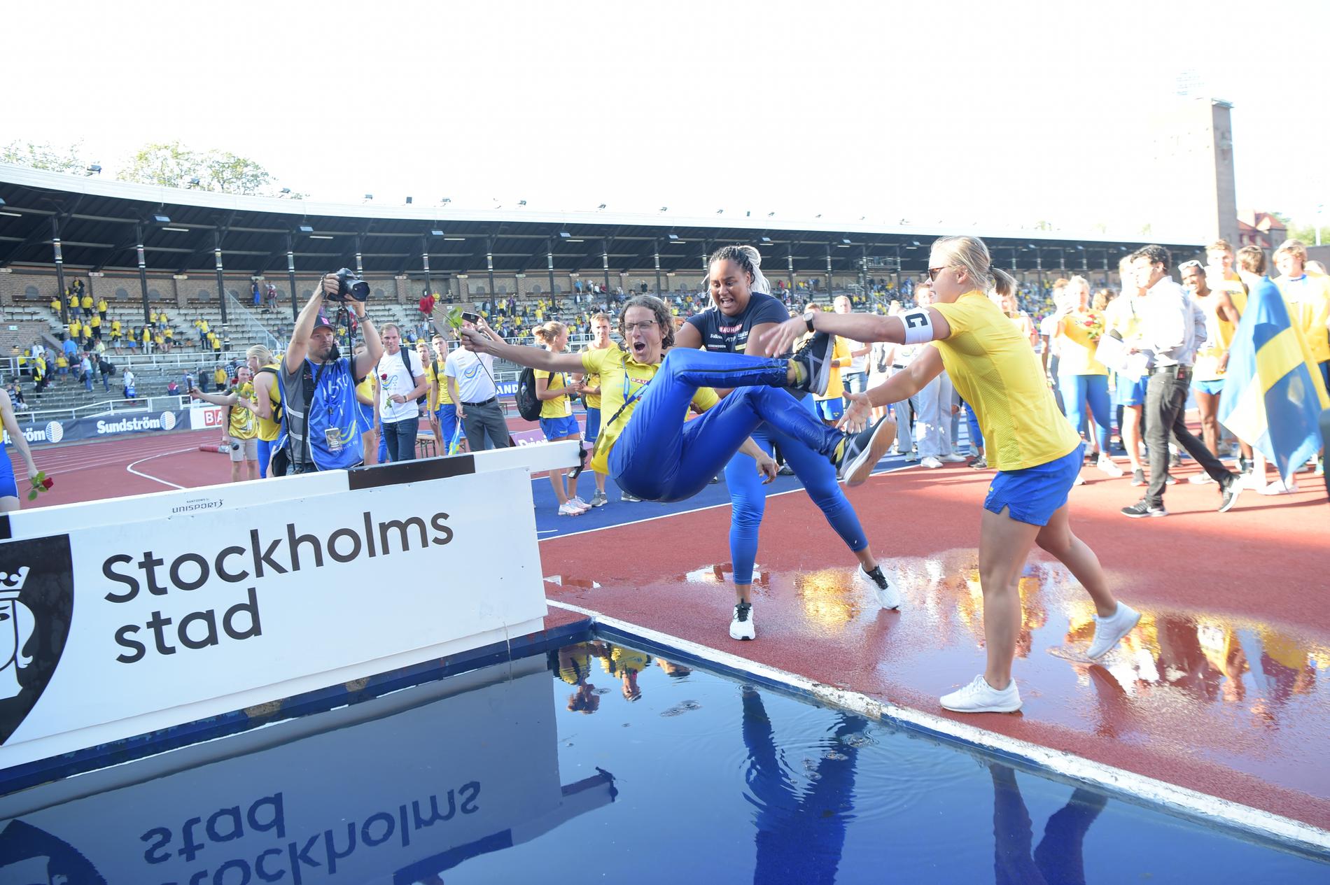 Förbundskapten Karin Torneklint kanske trots allt får åka till Finland för Finnkampen med sina svenska friidrottare. Arkivbild.