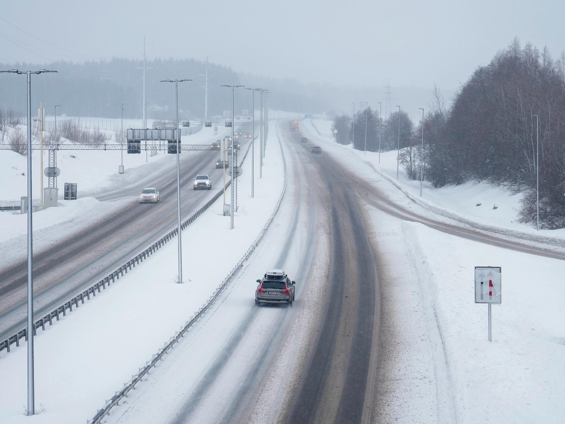 Skolor stängs i Norge – väderomslag orsak