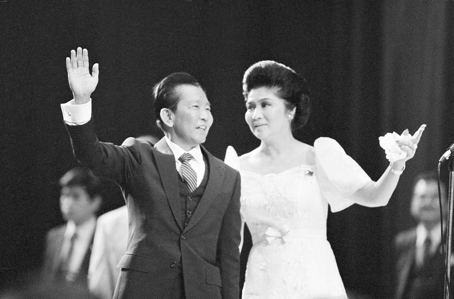 Ferdinand Marcos den äldre tillsammans med frun Imelda i september 1982. 