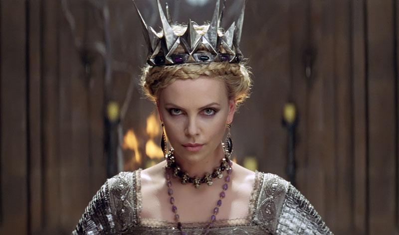 "Snow White and The Huntsman"  med Charlize Theron.
