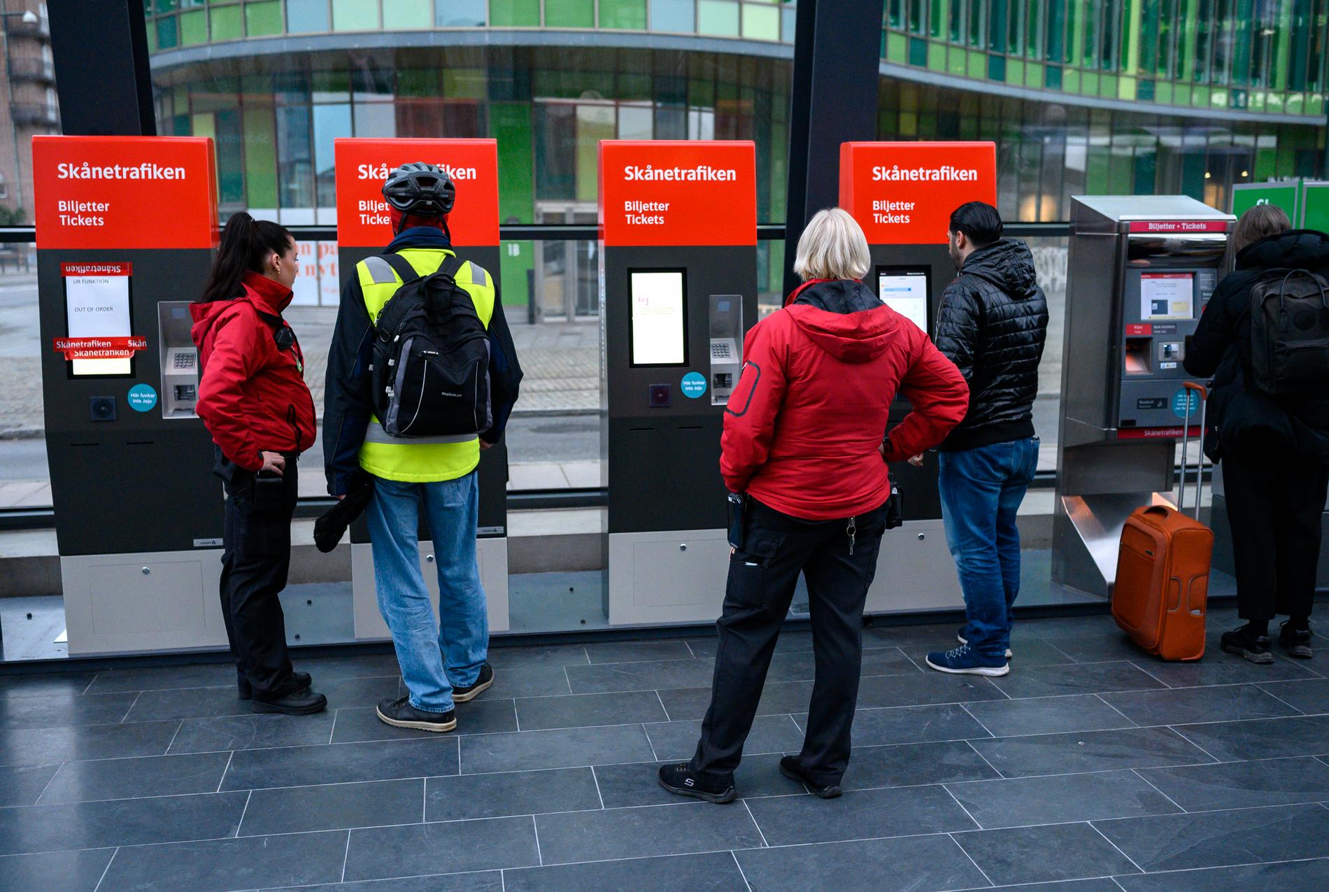 Problem med de nya biljettautomaterna på Malmö Central.