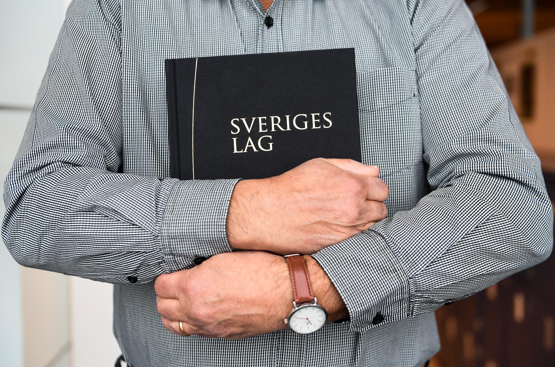 Den 58-årige man som häktats misstänkt för att ha våldtagit en åttaårig flicka i Göteborg för närmare 24 år sedan ska genomgå en så kallad liten psykundersökning. Arkivbild.