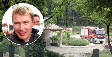 Mika Häkkinens (lilla bilden) hus i söra Frankrike skadades svårt i en brand.
