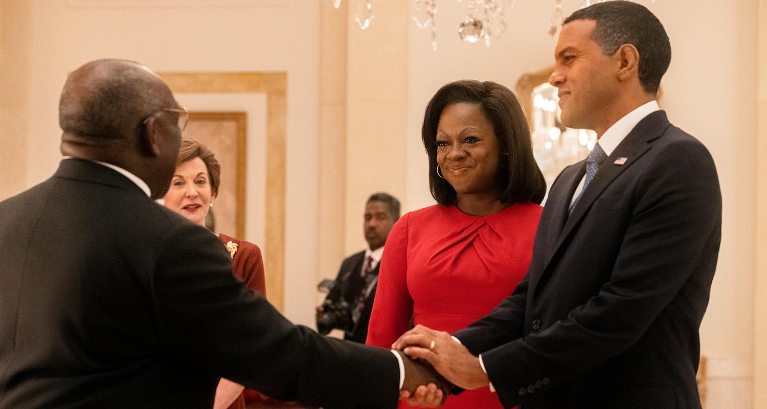 Viola Davis som Michelle Obama och O-T Fagbenle som Barack Obama i ”The First Lady”.
