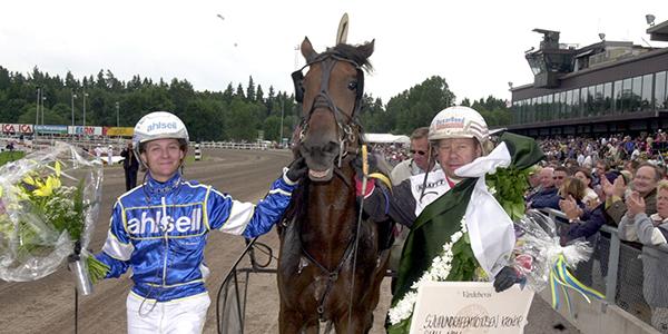 Den då 26-årige Erik Adielsson vann Stochampionatet 2001 med Volita du Ling. 