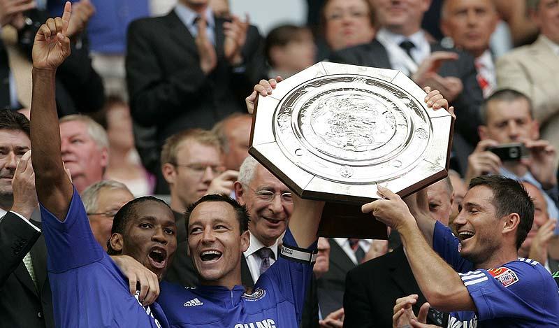 glad i london Didier Drogba stortrivs i England, Chelsea och London. Här jublar han tillsammans med lagkamraterna John Terry och Frank Lampard efter segern i Community Shield i augusti.