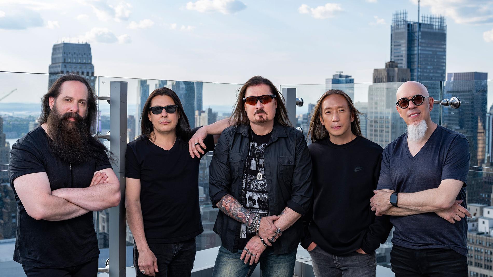 Dream Theater bemästrar det mesta i musikväg, men nu även sina ambitioner.
