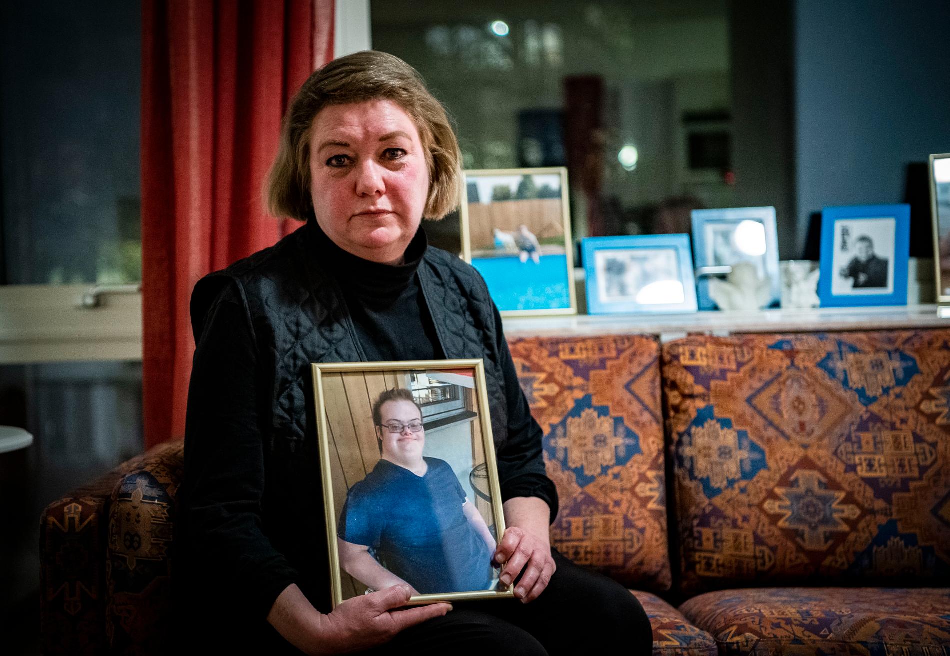 Katarina Söderberg, mamma till Eric Torell, 20, som sköts ihjäl av polisen 2018. Eric, som hade Downs syndrom, hade rymt hemifrån.