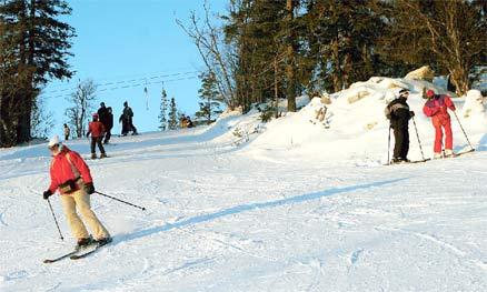Utöver Vemdalen får man Klövsjö–Storhogna och Björnrike på samma liftkort. Totalt har man tillgång till 52 pister.
