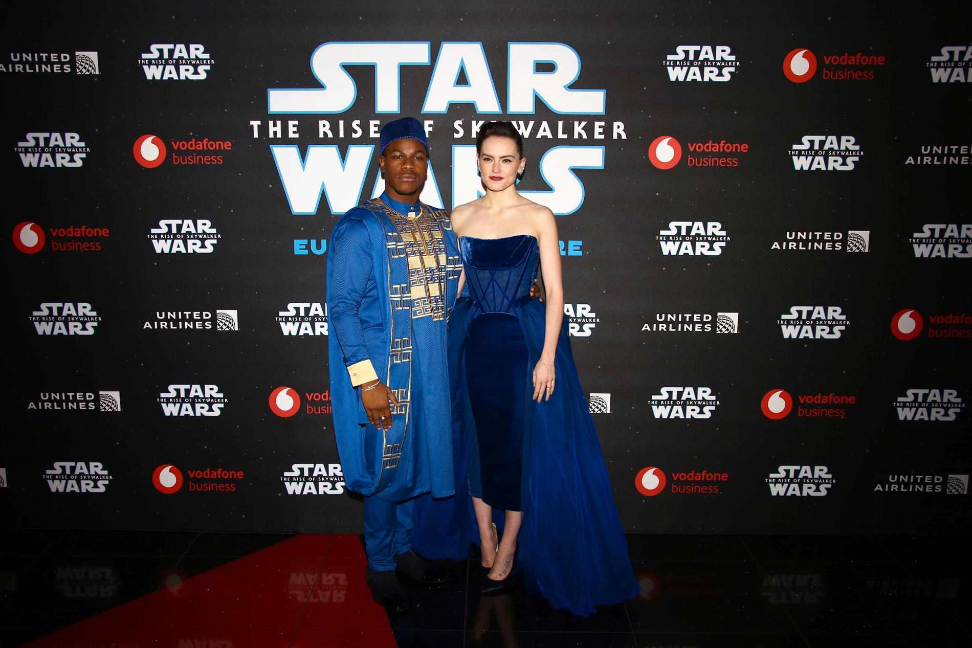 Skådespelarna John Boyega och Daisy Ridley under en premiärvisning av "Star wars: The rise of Skywalker".