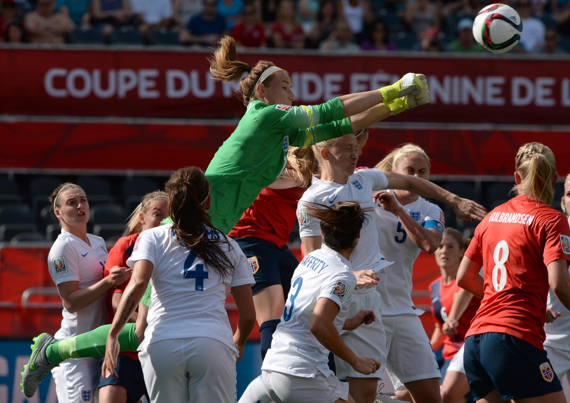 Englands målvakt Karen Bardsley i gruppspelsmatchen mot Norge tidigare i EM.