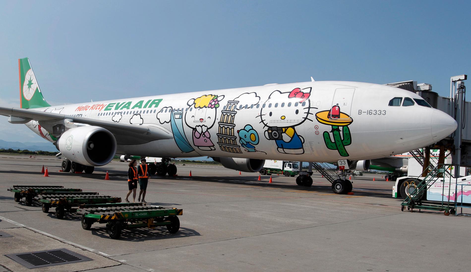 Tre av Eva Airs plan har redan fått Hello Kitty-dekor och två till är på väg.