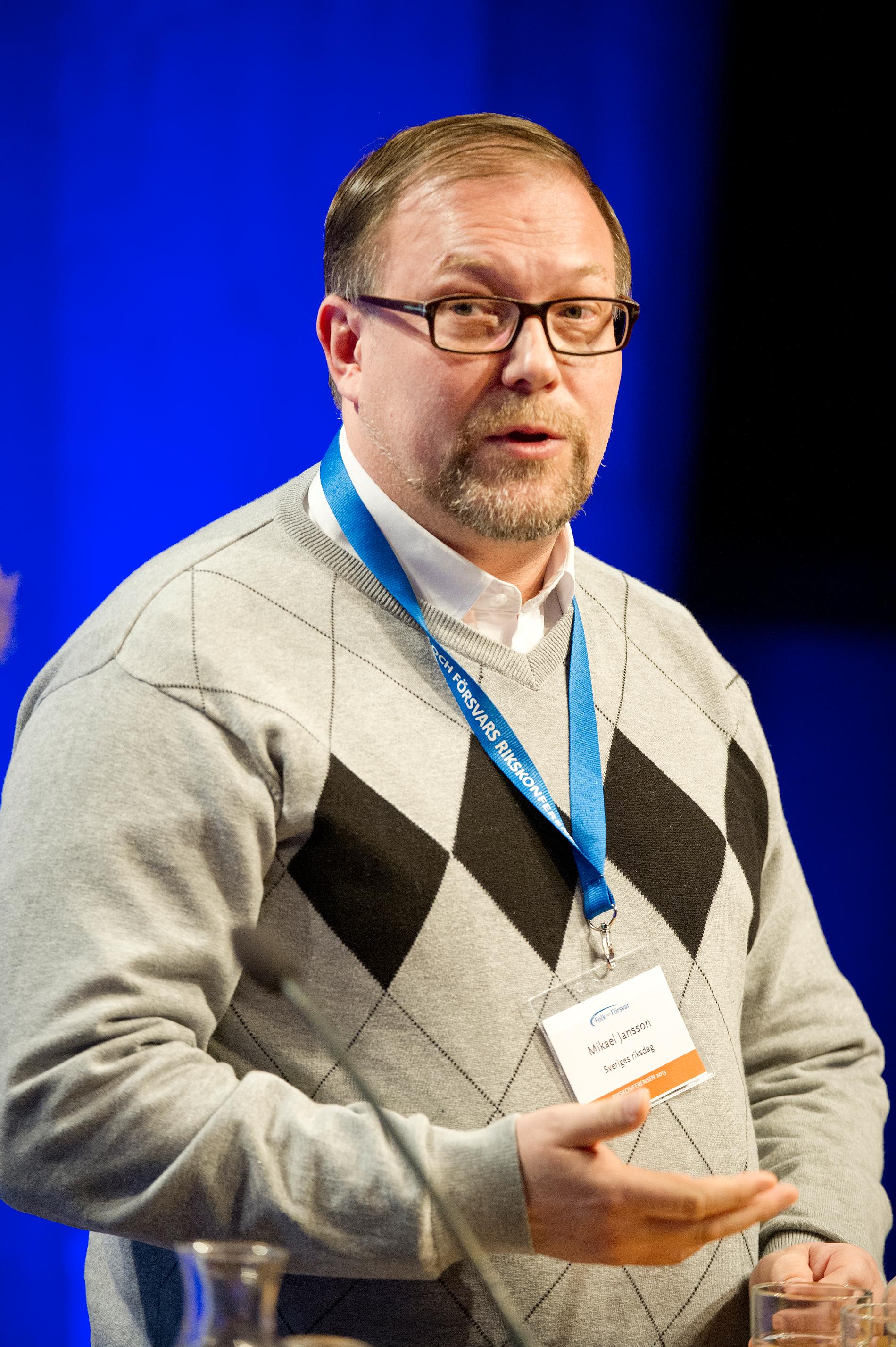 Fogelklou utmanade den tidigare partiledaren Mikael Jansson (bilden) och gick på segrande ur maktstriden.