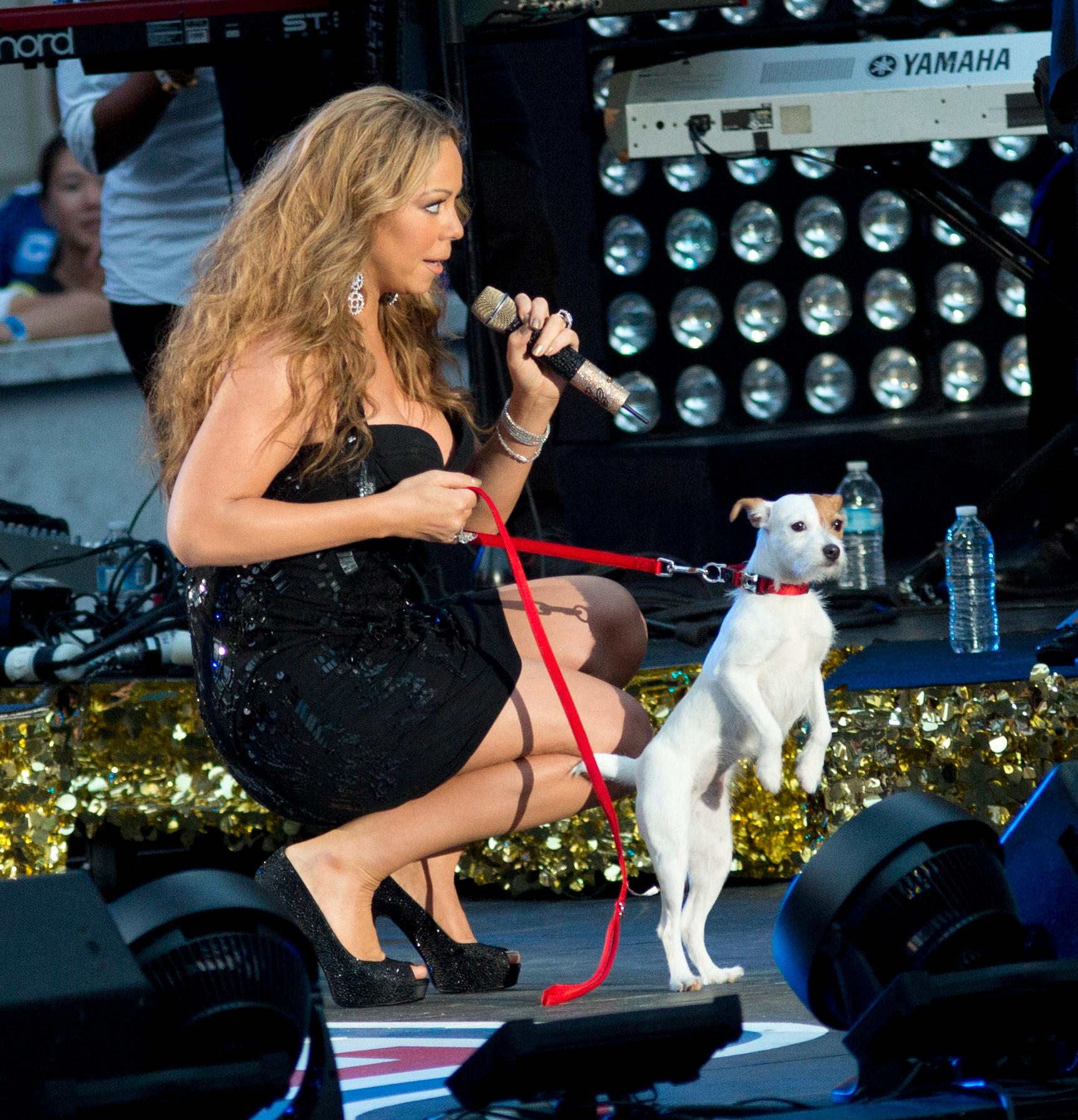 Mariah Carey sjunger gärna för jycken