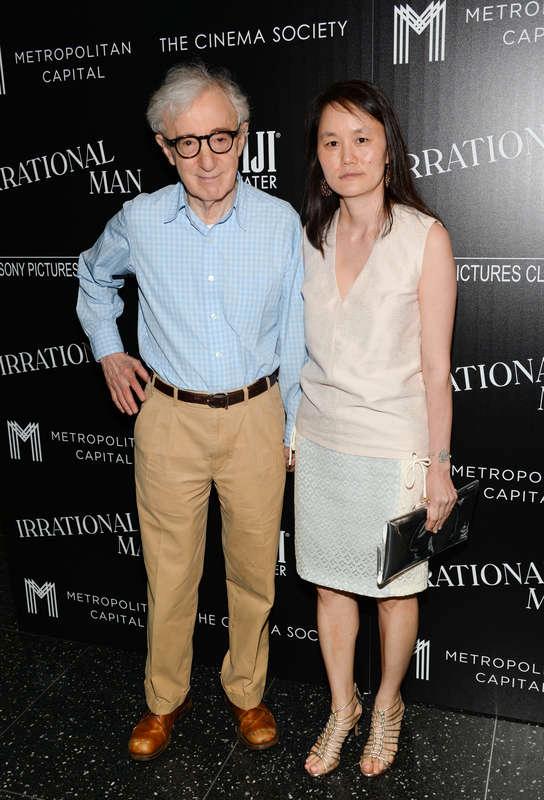 Woody Allen och Mia Farrows adoptivdotter Soon-Yi Previn gifte sig 1997.
