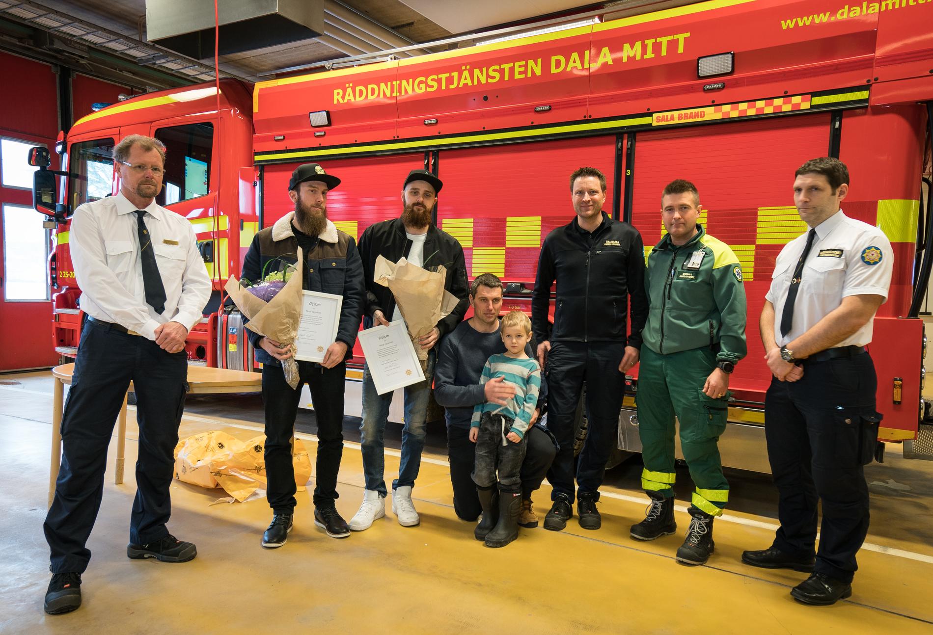 Under tisdagen hyllades hjältarna av räddningstjänsten och Antons familj.