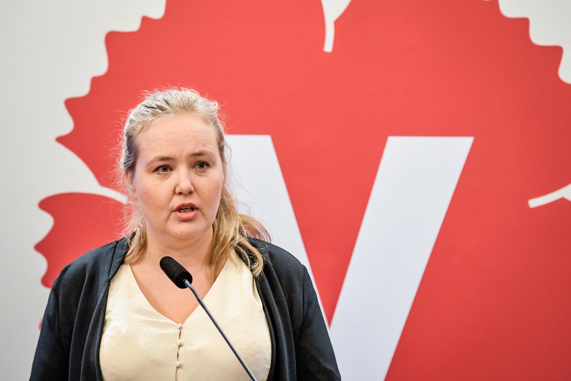 Vänsterpartiets vice ordförande Ida Gabrielsson ser inga realistiska möjligheter till lösningar före måndagens omröstning som kan få V att vika från att rösta för att fälla statsministern. Arkivbild.