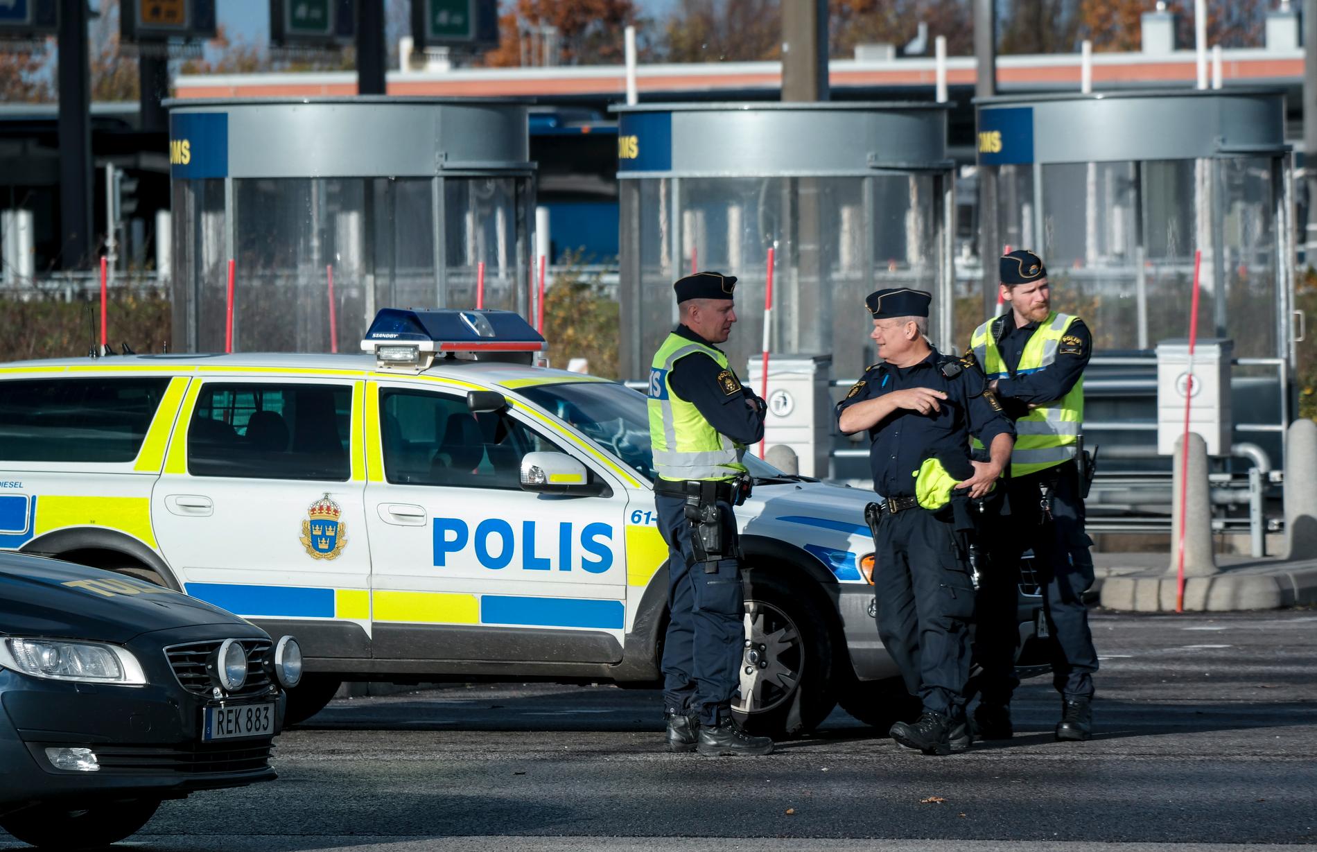 Svensk polis vid gränskontrollen på Öresundsbron. Arkivbild.