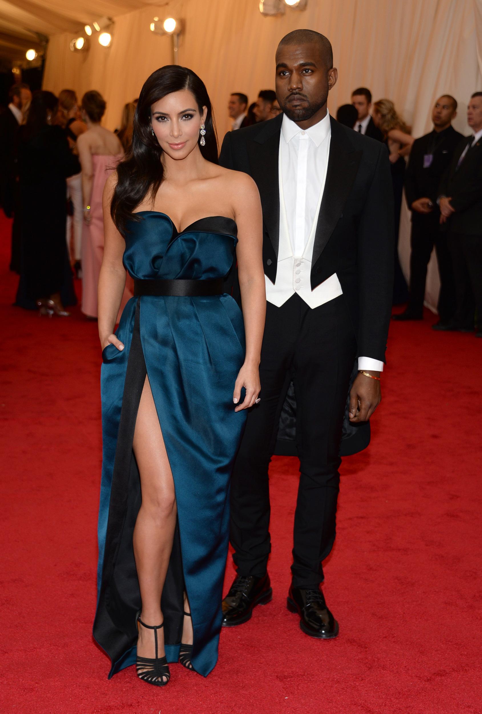 Kim Kardashian med maken Kanye West.