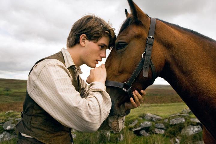 Jeremy Irvine i ”War horse” (2011).