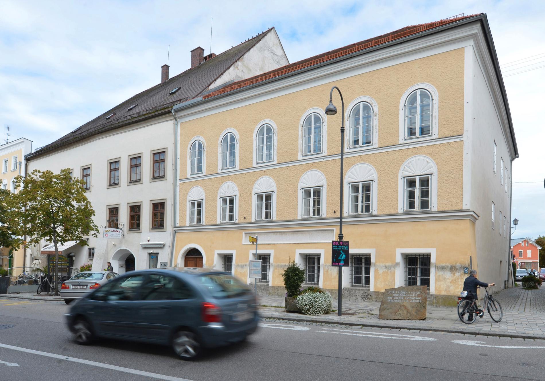 Huset där Adolf Hitler föddes ska bli polisstation. Arkivbild.