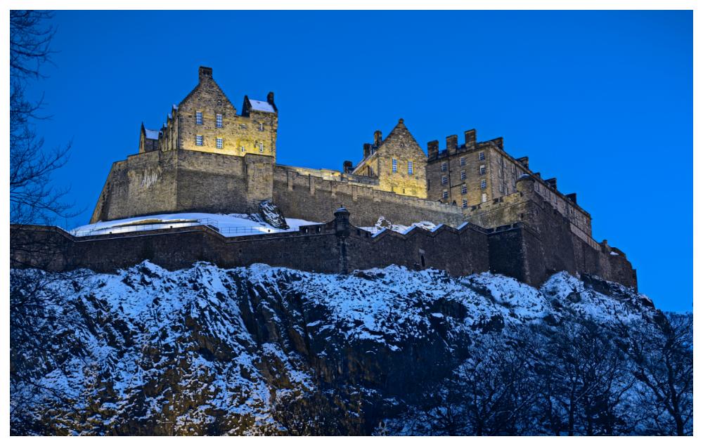 Historiska slottet Edinburgh sägs inhysa en mängd gastar och spöken.