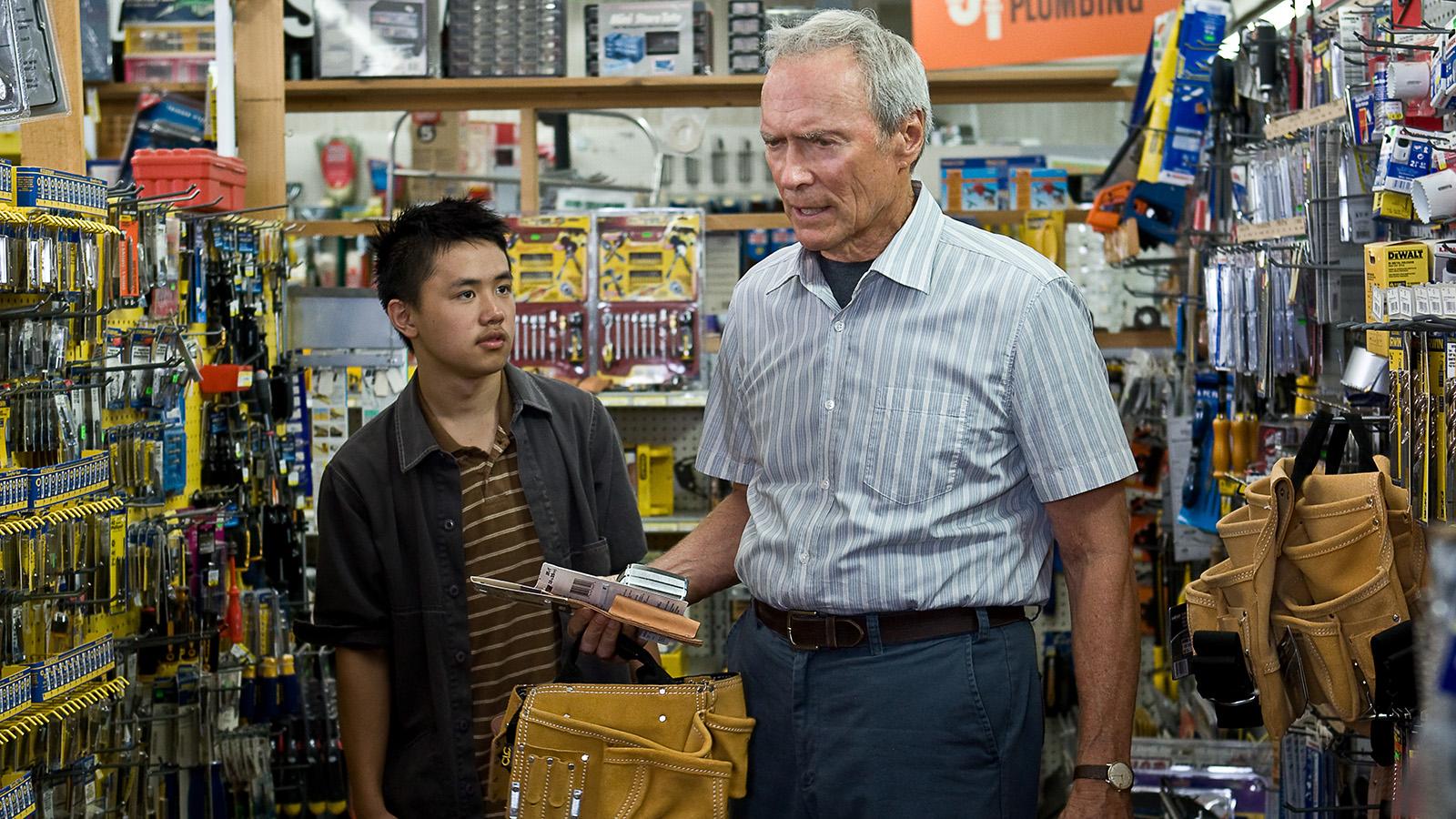 Bee Vang och Clint Eastwood i ”Gran Torino”.