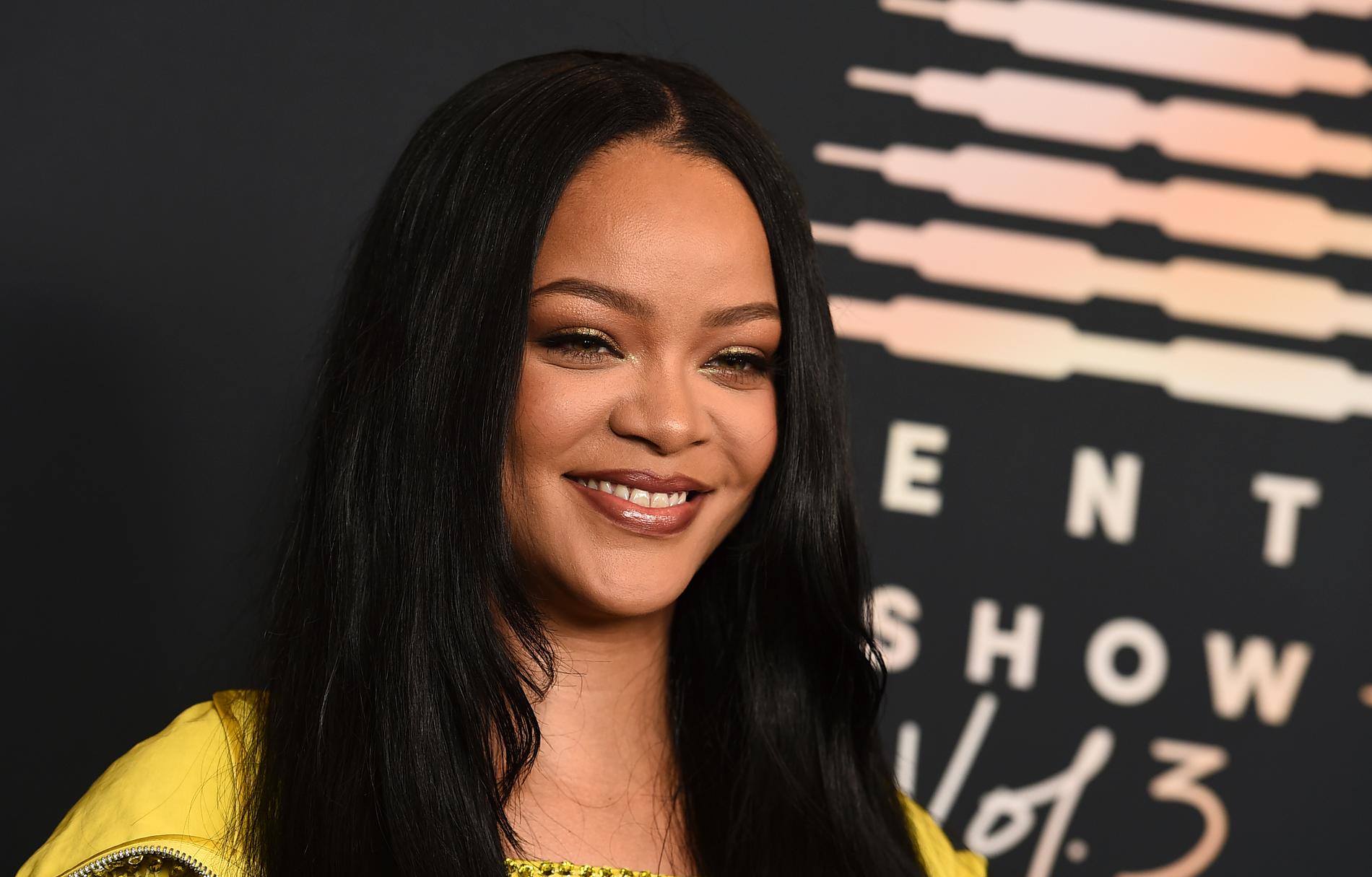 Rihanna leder half time show under Super Bowl LVII