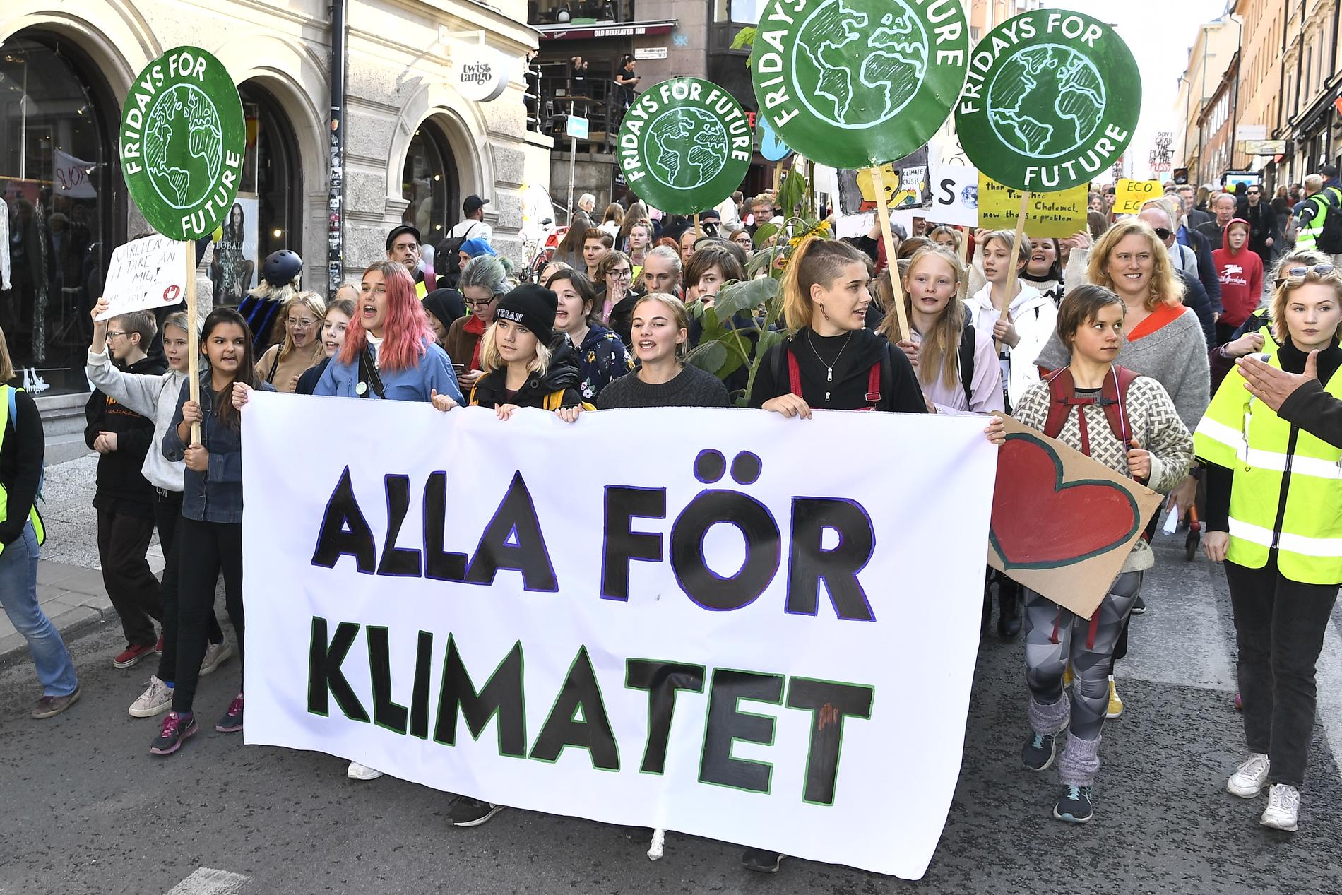 Klimatdemonstration vid Medborgarplatsen i Stockholm.