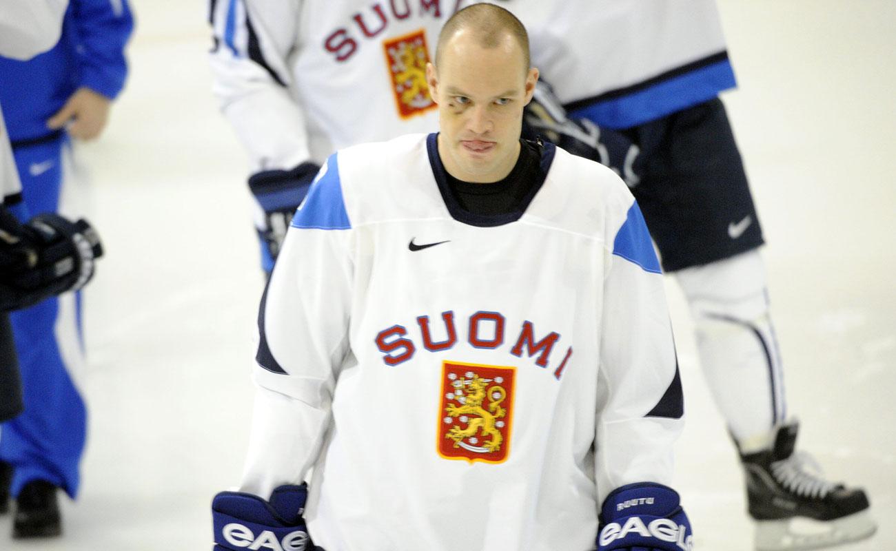 Jarkko Ruutu är inte världens smartaste ishockeyspelare, enligt Jonathan Hedström.