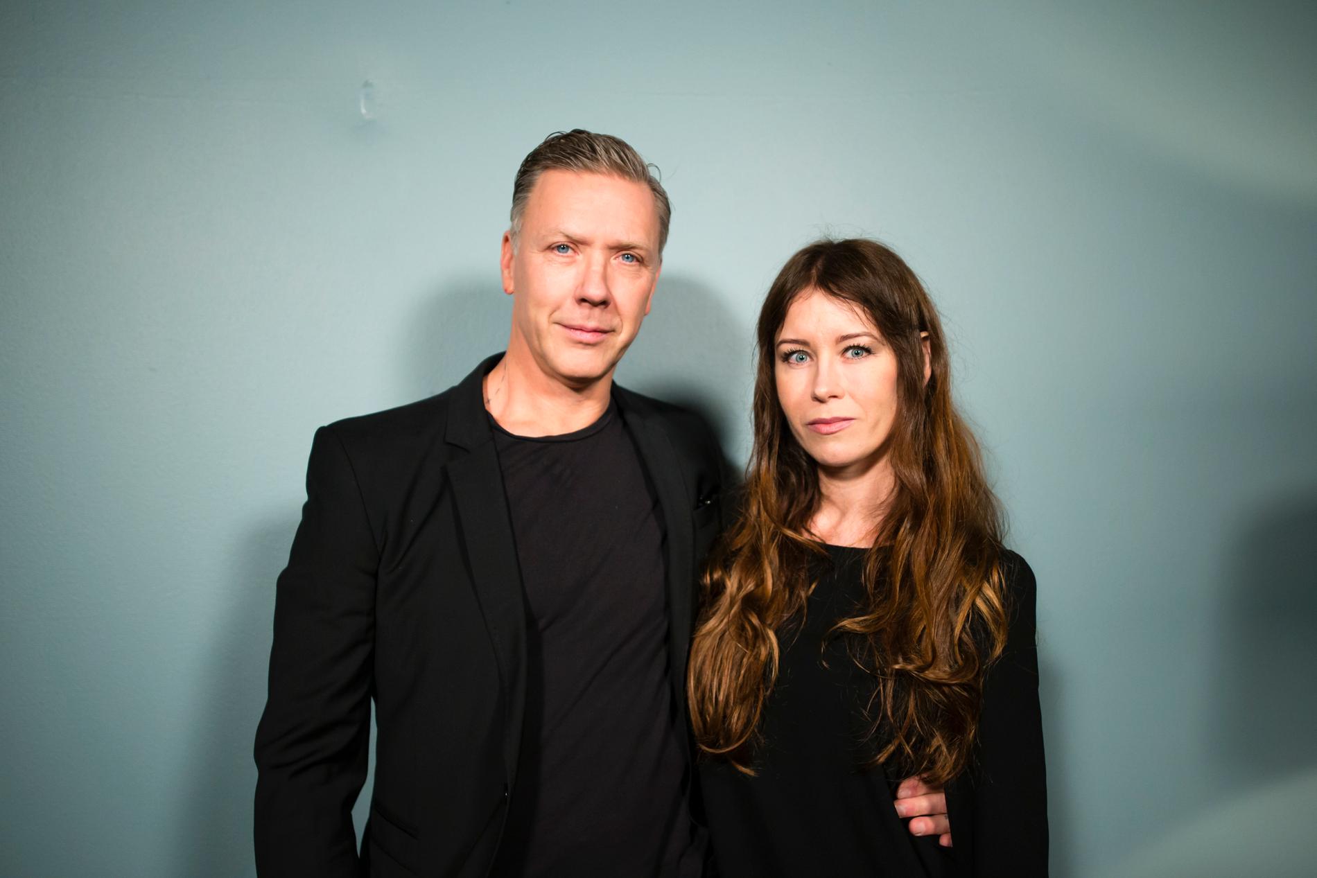 Mikael Persbrandt och Anna Odell.