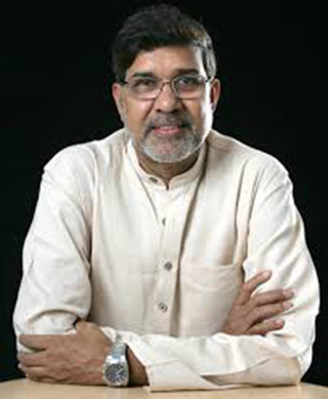 Kailash Satyarthi delar på fredspriset med Malala Yousafzai. Han har varit aktiv i kampen mot barnarbete sedan 1990-talet och driver bland annat organisationen Bachpan Bachao Andolan som jobbar med att befria barn från slavliknande förhållanden.