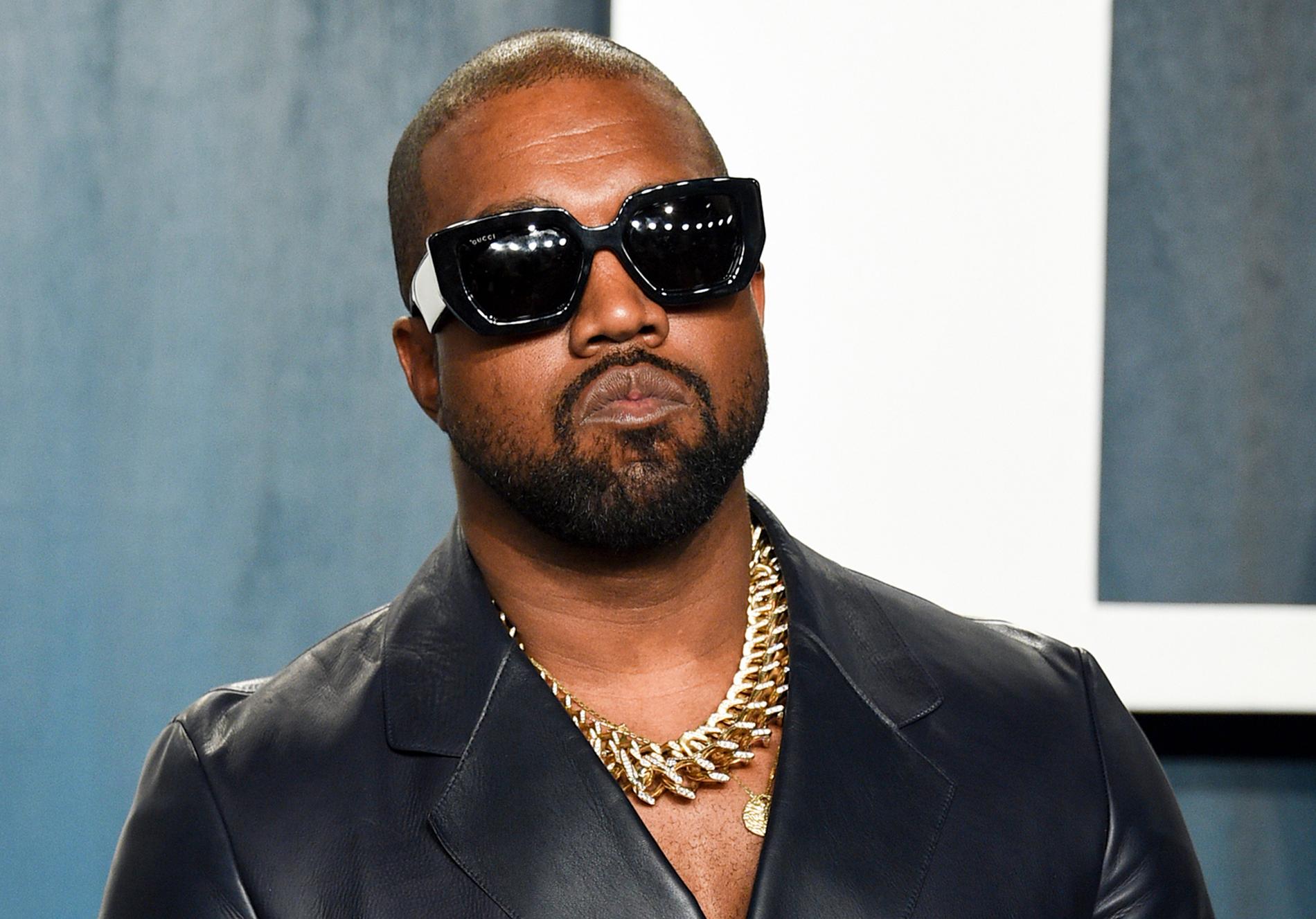 Kanye West rappar om komikern Pete Davidson i nya låten "Easy". Arkivbild.