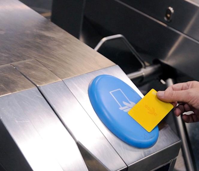 Stockholms lokaltrafik påstod att ”foppatofflor” störde biljettsystemet.