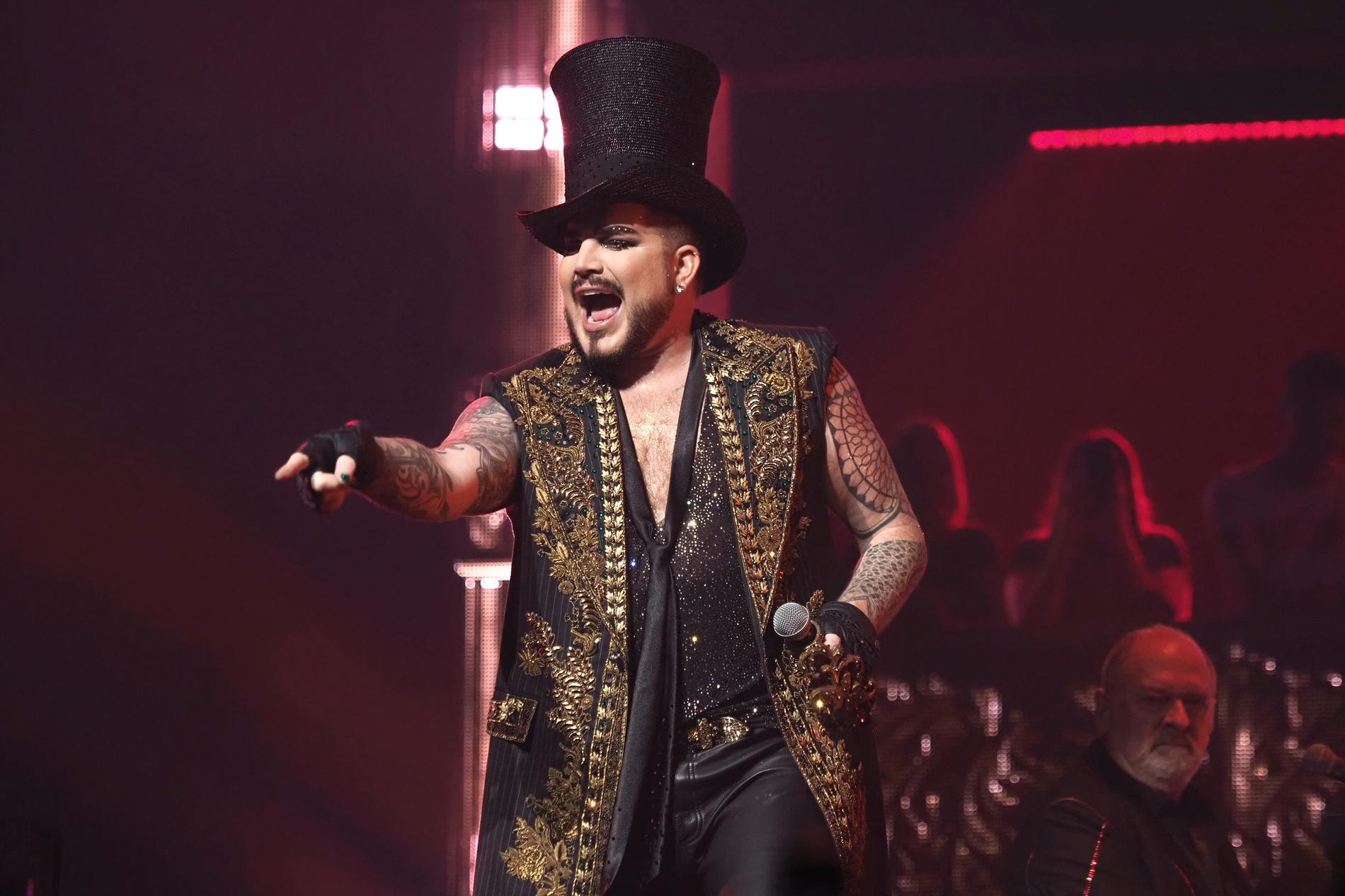 Tidigare ”Idol”-vinnaren Adam Lambert turnerar sedan tio år tillbaka med Queen.