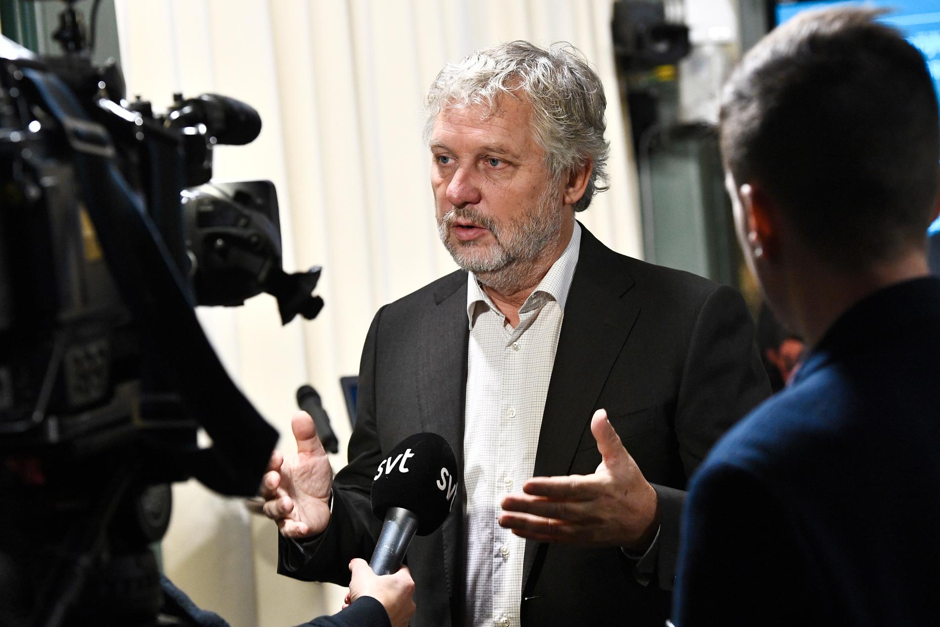 Bostadsminister Peter Eriksson (MP) är fortfarande tveksam till att införa strängare amorteringskrav. Arkivbild