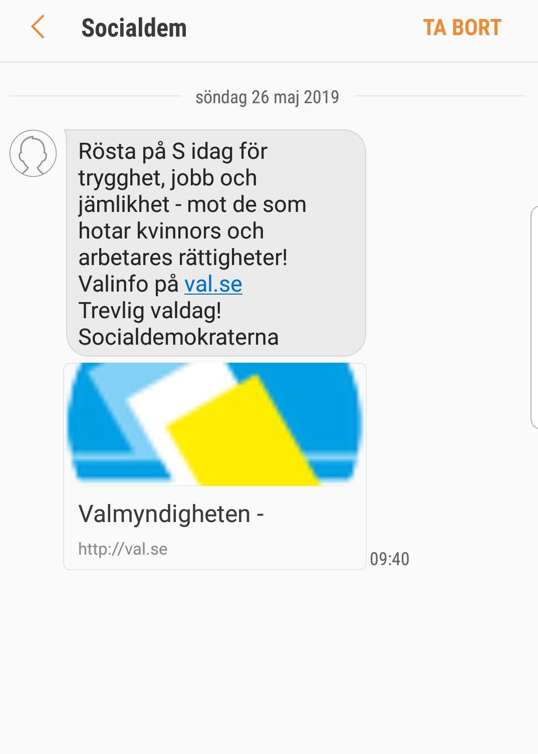 Skämrdumpm som visar sms:et från Socialdemokraterna. 