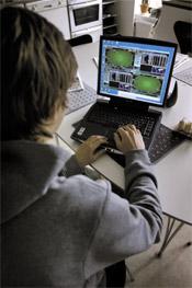 SPELKRIGET Spelbolaget Betsson vill anordna poker på nätet under samma förutsättningar som Svenska Spel.