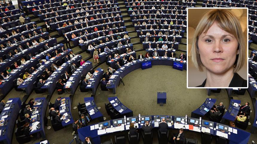 EU-parlamentet är fortfarande en patriarkal och hierarkisk organisation. Många som blir utsatta för sexuella trakasserier vågar inte anmäla av rädsla för att förlora jobbet, skriver Linnéa Engström (MP).